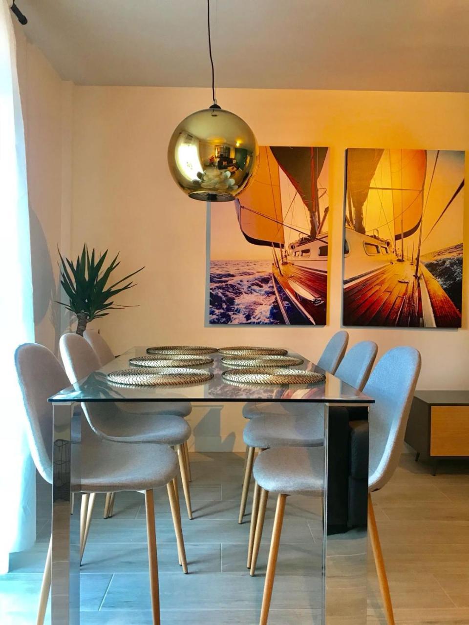 Appartamento Lujoso Duplex En La Playa Con Vistas Al Mar Torremolinos Esterno foto
