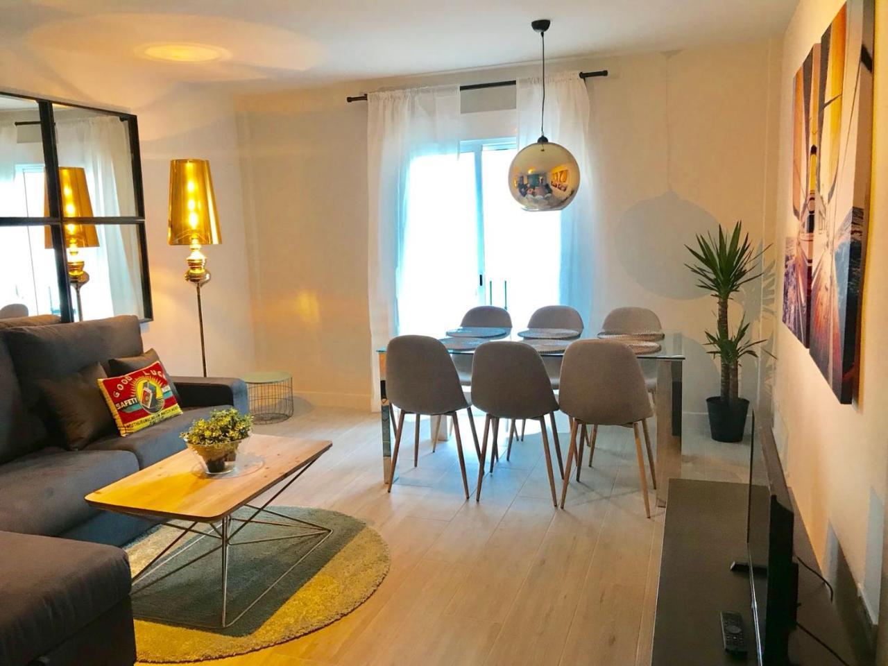 Appartamento Lujoso Duplex En La Playa Con Vistas Al Mar Torremolinos Esterno foto