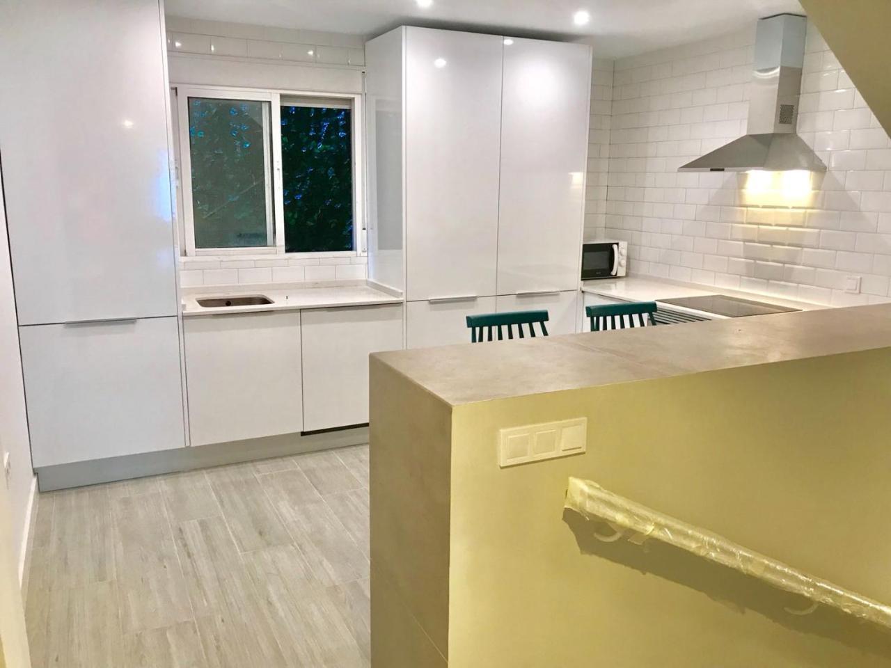 Appartamento Lujoso Duplex En La Playa Con Vistas Al Mar Torremolinos Esterno foto